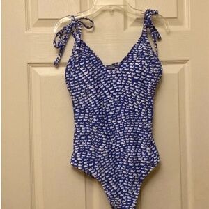 NWOT Vineyard Vines for Target One Piece Swim Suit M